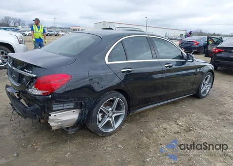 2016 Mercedes-Benz C 300 Sport 4Matic z USA, uszkodzony, nr VIN 55SWF4KB2GU100447